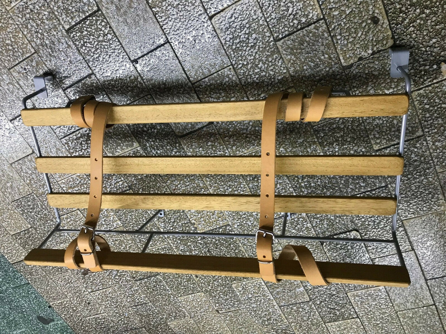 PORTAPACCHI VERNICIATO A POLVERE CON BACCHETTE IN LEGNO FIAT 600