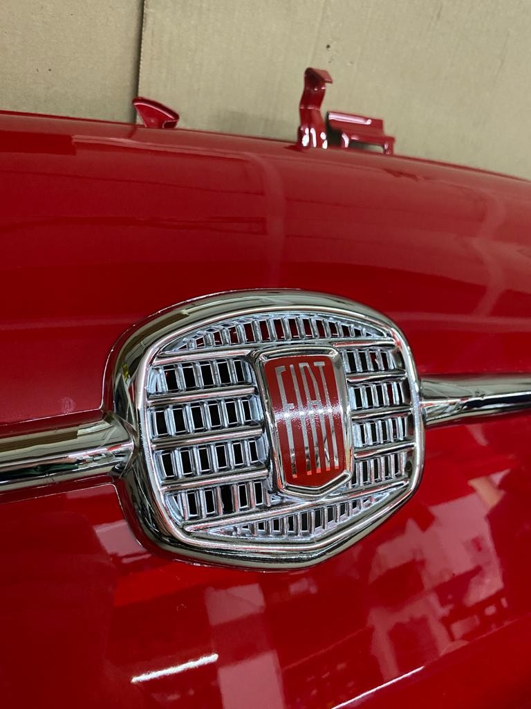 MUSETTO APPENDIABITI DA PARETE IN LAMIERA FRONTALE CON LUCI A LED FIAT 500